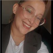 Profesora de niños de primaria sobre todo con lengua y matemáticas